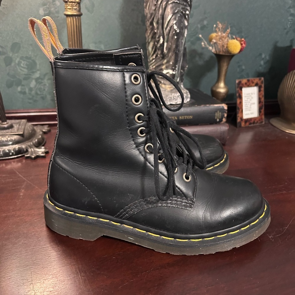 Dr Martens Vegan Black Combat Boots 14045 Boot Black Combat Womens sz US 6 EU 37